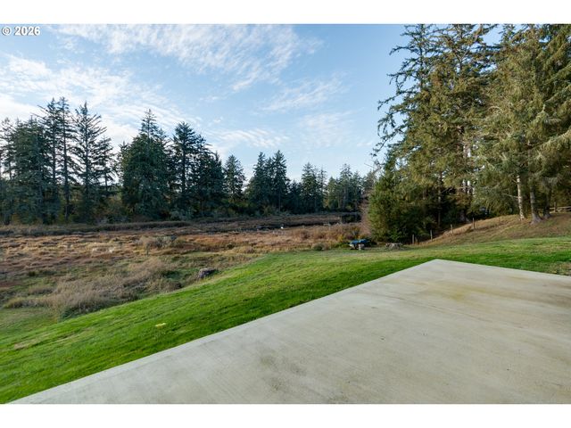 101 Sw JUNIPER Ave, Warrenton, OR 97146