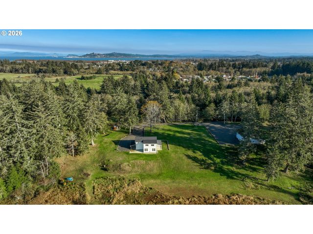 101 Sw JUNIPER Ave, Warrenton, OR 97146