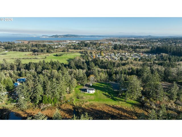 101 Sw JUNIPER Ave, Warrenton, OR 97146