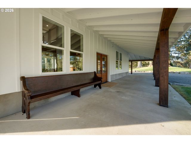 101 Sw JUNIPER Ave, Warrenton, OR 97146