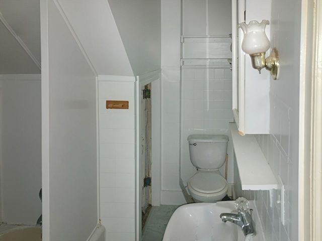 11-15 Perry St, North Adams, MA 01247