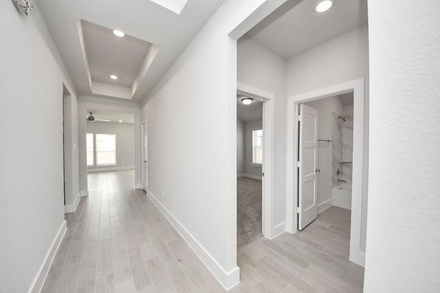 225 Orchard Laurel Drive, Alvin, TX 77511