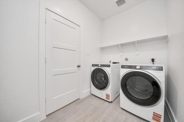 225 Orchard Laurel Drive, Alvin, TX 77511