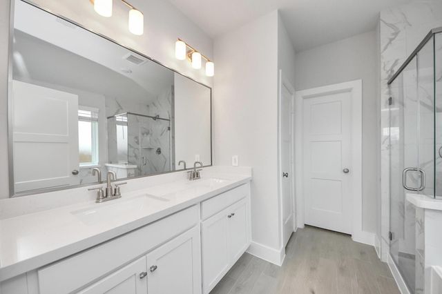 225 Orchard Laurel Drive, Alvin, TX 77511