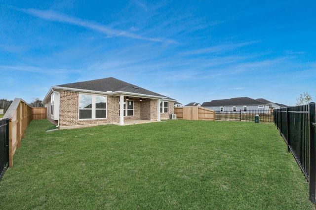 225 Orchard Laurel Drive, Alvin, TX 77511