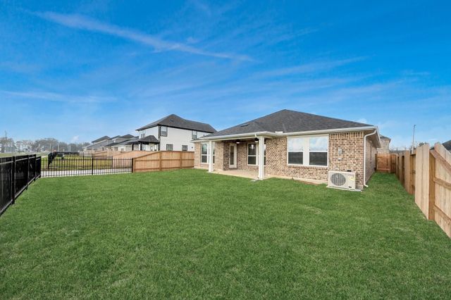 225 Orchard Laurel Drive, Alvin, TX 77511