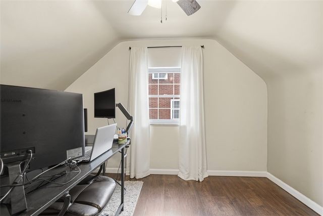 5386 Pennsylvania S, Bethel Park, PA 15102