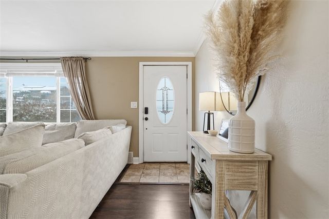 5386 Pennsylvania S, Bethel Park, PA 15102