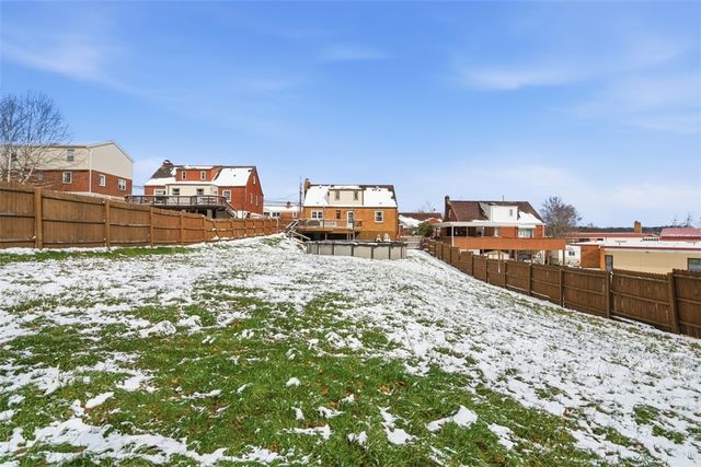 5386 Pennsylvania S, Bethel Park, PA 15102