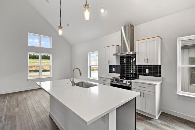 129 Lupine Avenue, Poynette, WI 53955