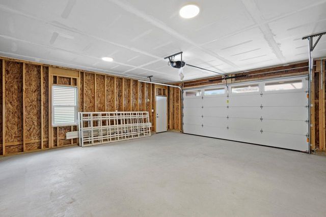 129 Lupine Avenue, Poynette, WI 53955