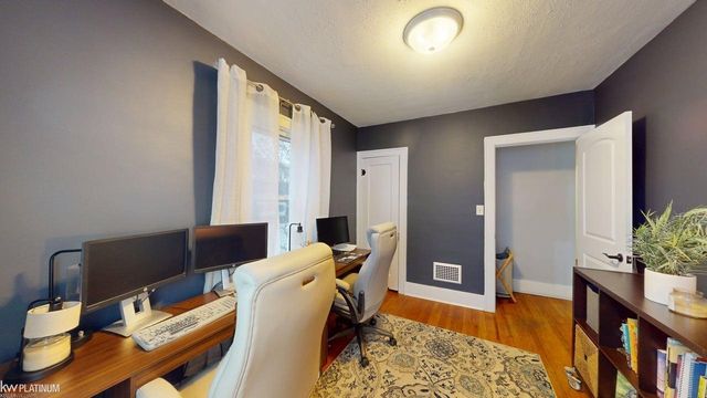 298 Broadacre Avenue, Clawson, MI 48017