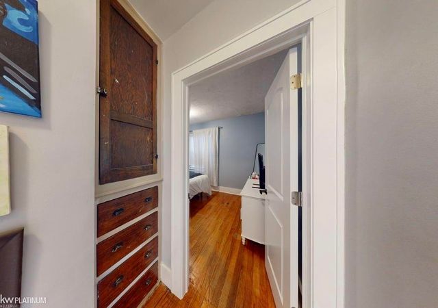 298 Broadacre Avenue, Clawson, MI 48017