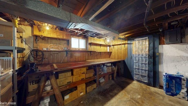 298 Broadacre Avenue, Clawson, MI 48017