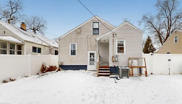 298 Broadacre Avenue, Clawson, MI 48017