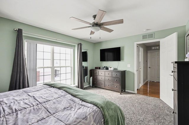 52212 Naugatuck Street, Macomb Twp, MI 48042