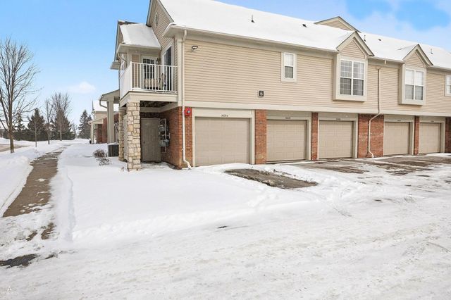 52212 Naugatuck Street, Macomb Twp, MI 48042