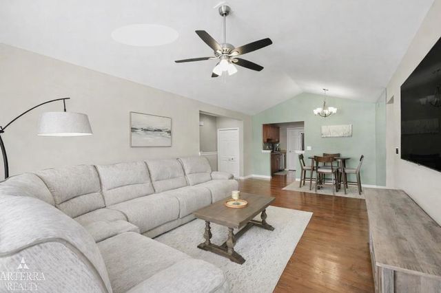 52212 Naugatuck Street, Macomb Twp, MI 48042