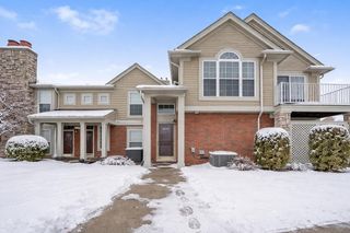 52212 Naugatuck Street, Macomb Twp, MI 48042