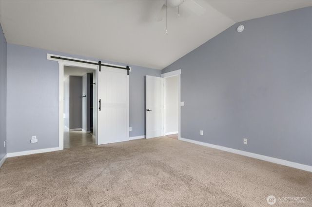 1020 NW 14th Way, Oak Harbor, WA 98277