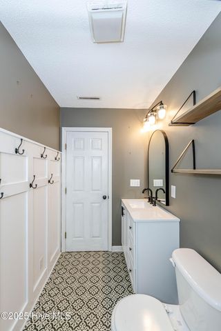 131 Cox Avenue, Jacksonville, NC 28540