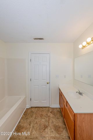 131 Cox Avenue, Jacksonville, NC 28540