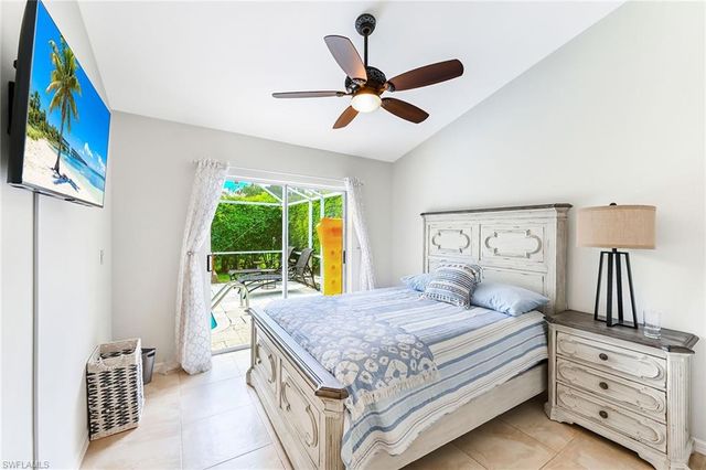 589 Lambton LN, Naples, FL 34104