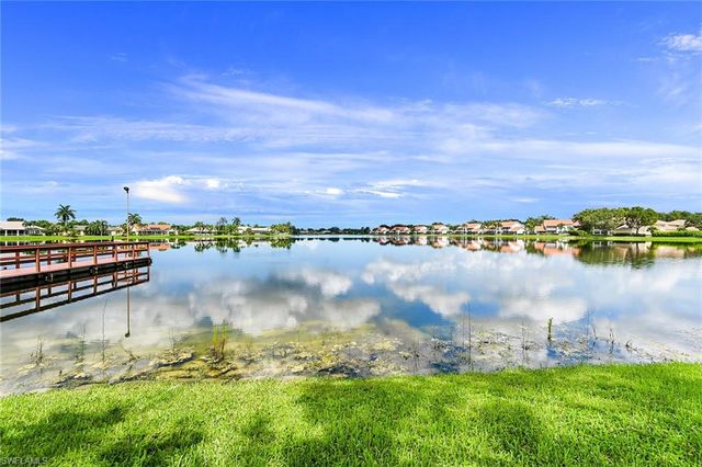 589 Lambton LN, Naples, FL 34104