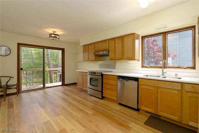 495 Cahoon Road, Bay Village, OH 44140