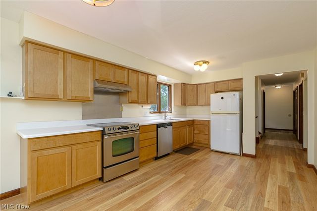 495 Cahoon Road, Bay Village, OH 44140