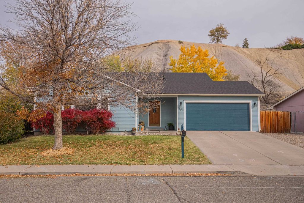 2534 Bookcliff Avenue, Grand Junction, CO 81501