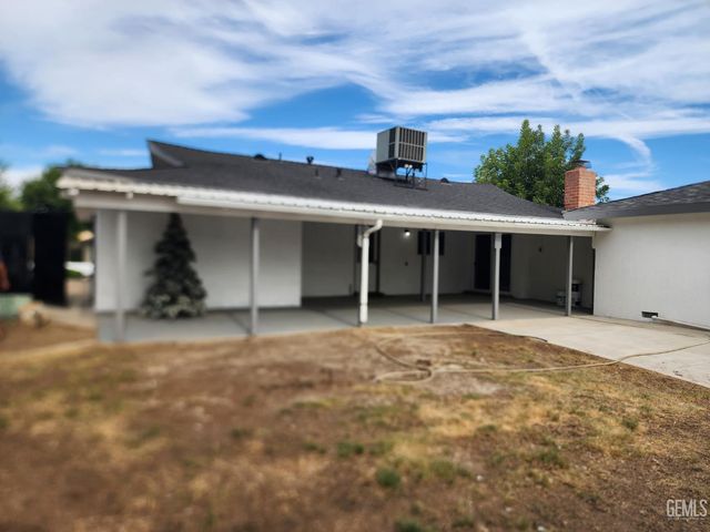 3312 Colgate Lane, Bakersfield, CA 93306