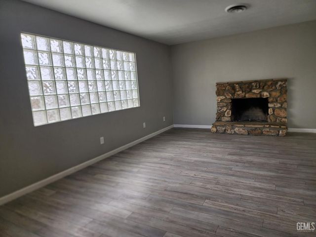 3312 Colgate Lane, Bakersfield, CA 93306