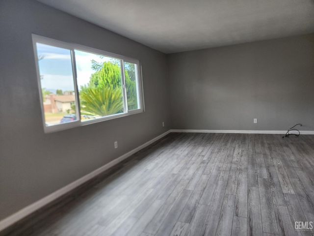 3312 Colgate Lane, Bakersfield, CA 93306