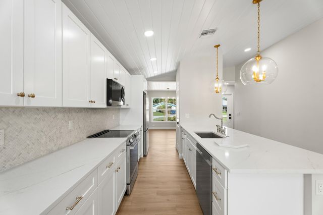 1120 SW 34th Street, Palm City, FL 34990