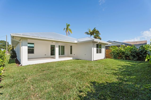 1120 SW 34th Street, Palm City, FL 34990