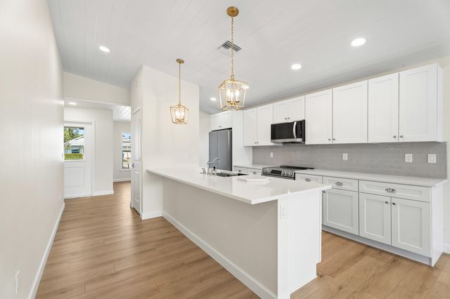 1120 SW 34th Street, Palm City, FL 34990