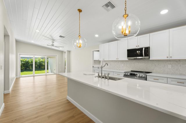 1120 SW 34th Street, Palm City, FL 34990