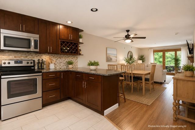 62 Schooner Landing, Hampton, NH 03842
