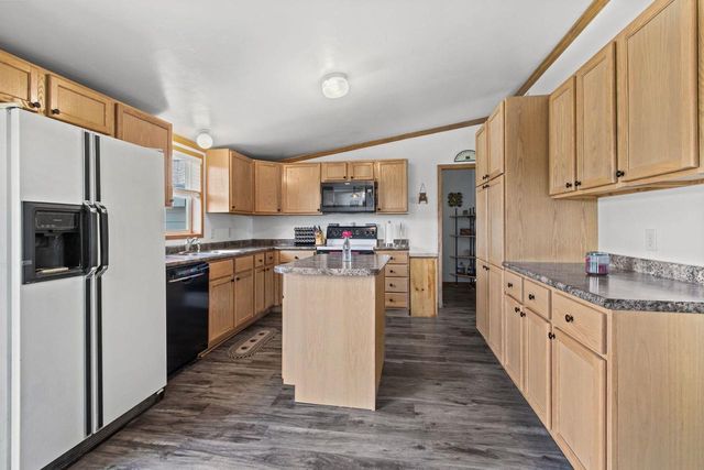 7961 EASY STREET, Fremont, WI 54940