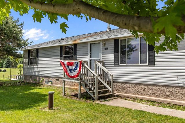 7961 EASY STREET, Fremont, WI 54940