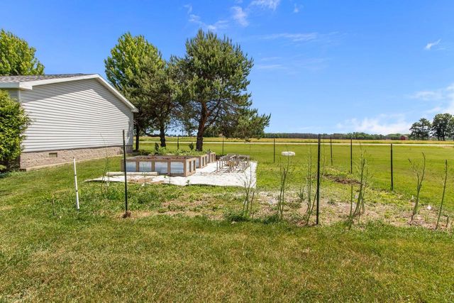 7961 EASY STREET, Fremont, WI 54940