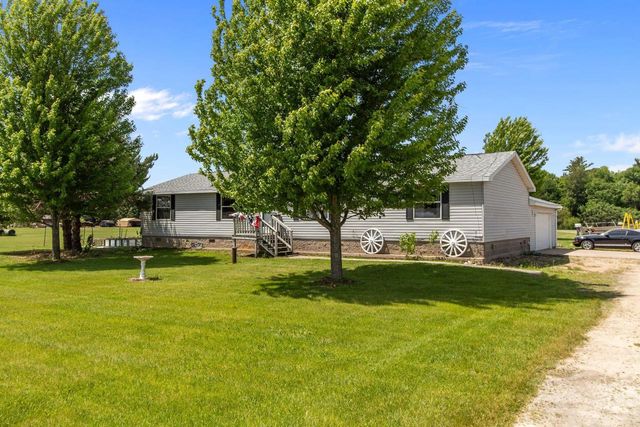 7961 EASY STREET, Fremont, WI 54940