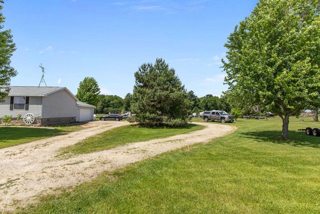 7961 EASY STREET, Fremont, WI 54940