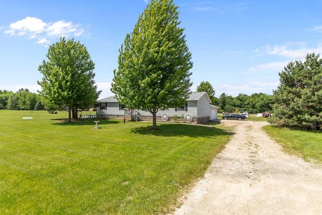 7961 EASY STREET, Fremont, WI 54940