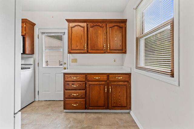 1511 N BROADWAY, Council Bluffs, IA 51503