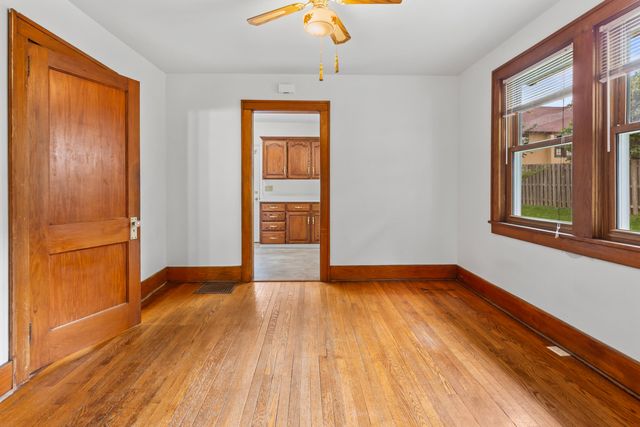 1511 N BROADWAY, Council Bluffs, IA 51503