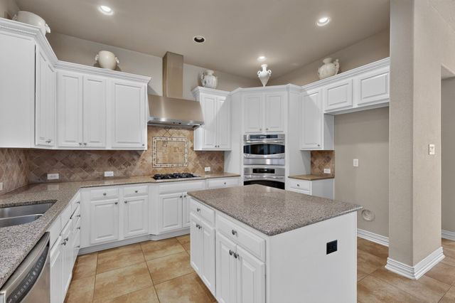 475 Fenwick Drive, Sunnyvale, TX 75182