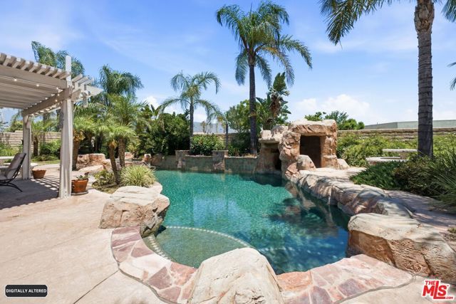 14282 Rideout Court, Fontana, CA 92336