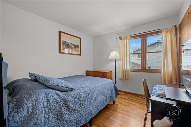 1610 Heather Drive, Aurora, IL 60506